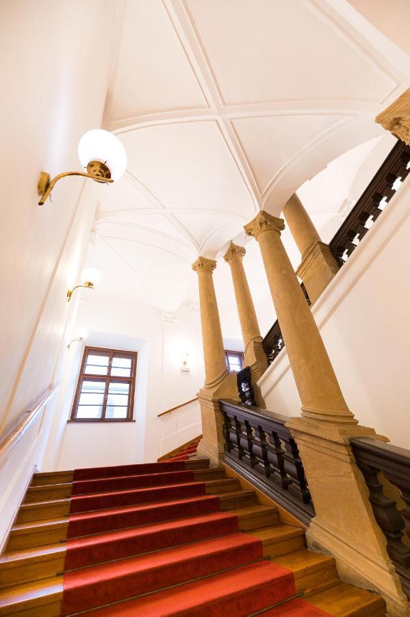 Nové Adalbertinum Hradec Kralove Bagian luar foto
